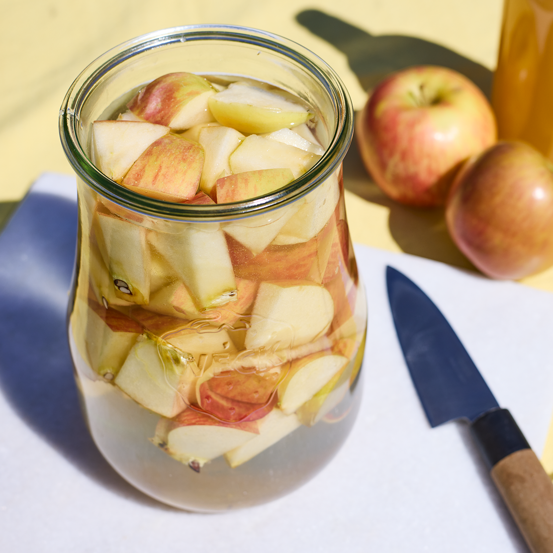 738 Tulip Jar - 1750ml (59oz)